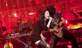 谭维维爆料害怕狗的视频,勇敢歌手也怕狗